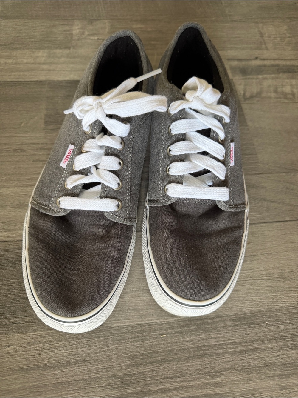 Vans Low-Top Gray Canvas Sneakers with White‎ Laces